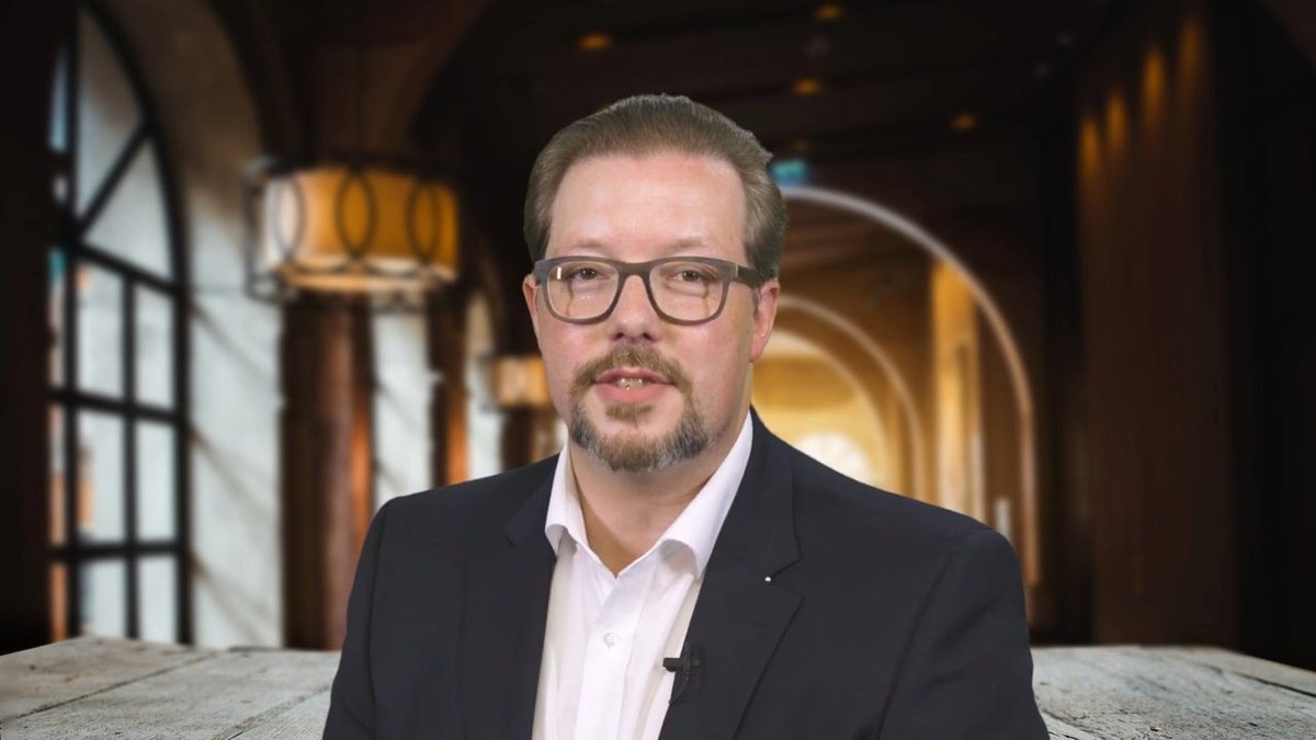 Vorschaubild zum Video: Tilo Hase-Behrens über Schlaraffia – Ausgleich & Lebensfreude